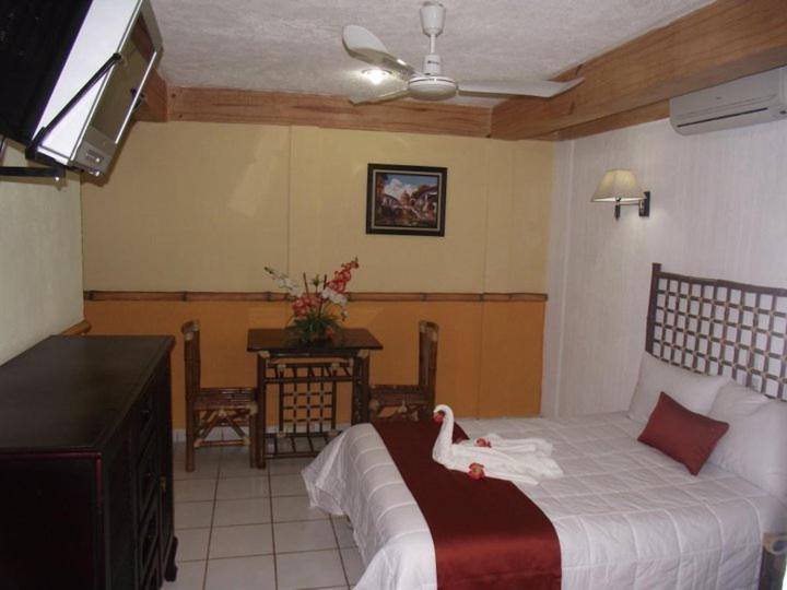 Hotel Bambu Campeche Ruang foto